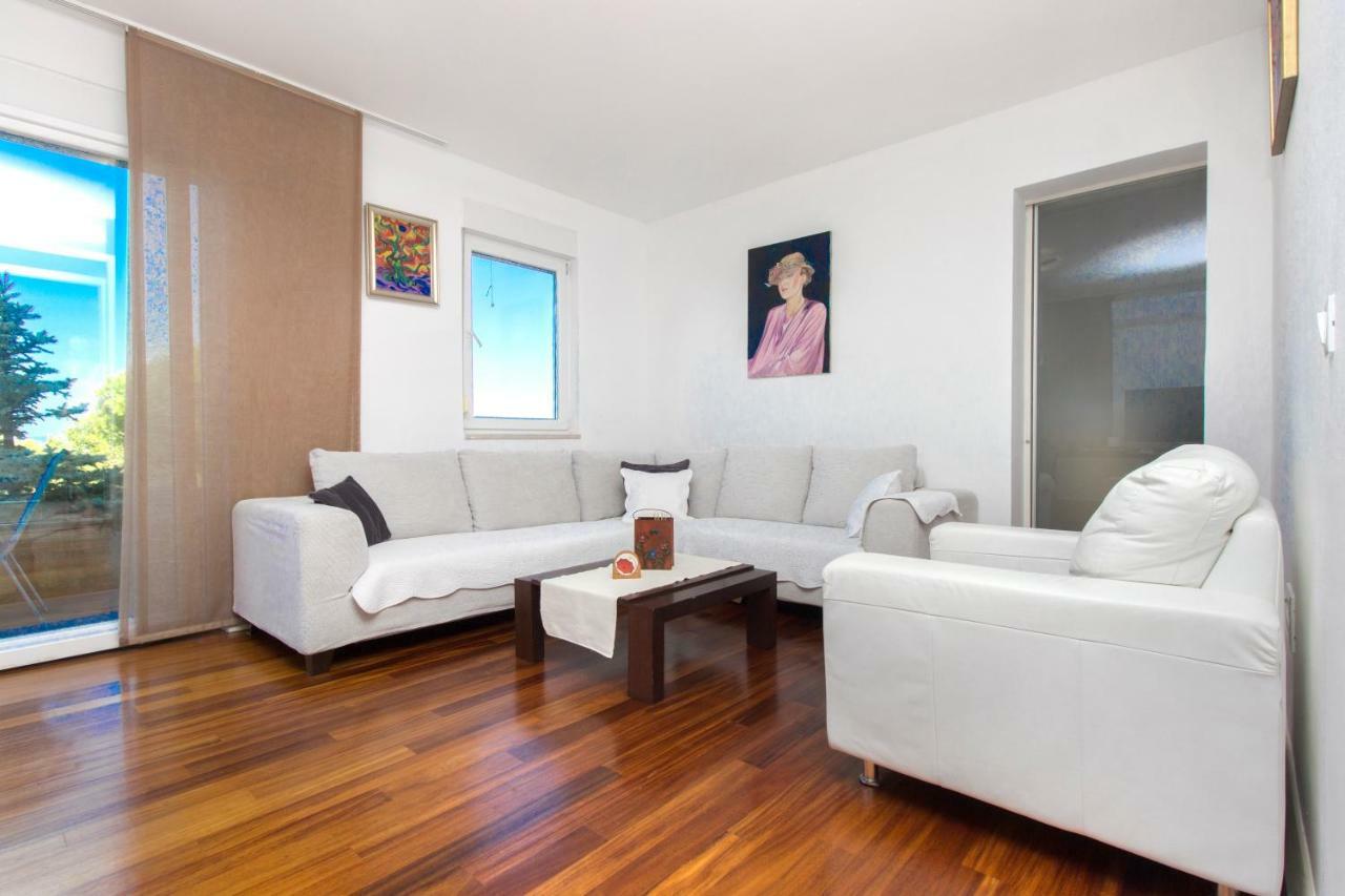 Consuela Apartment Brodarica  Exterior photo